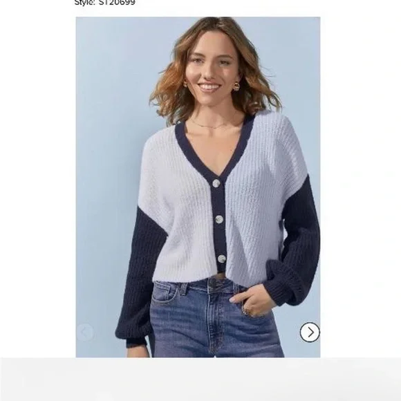 FRANCESCA'S
Dream Colorblock Short Cardigan - Picture 2 of 9